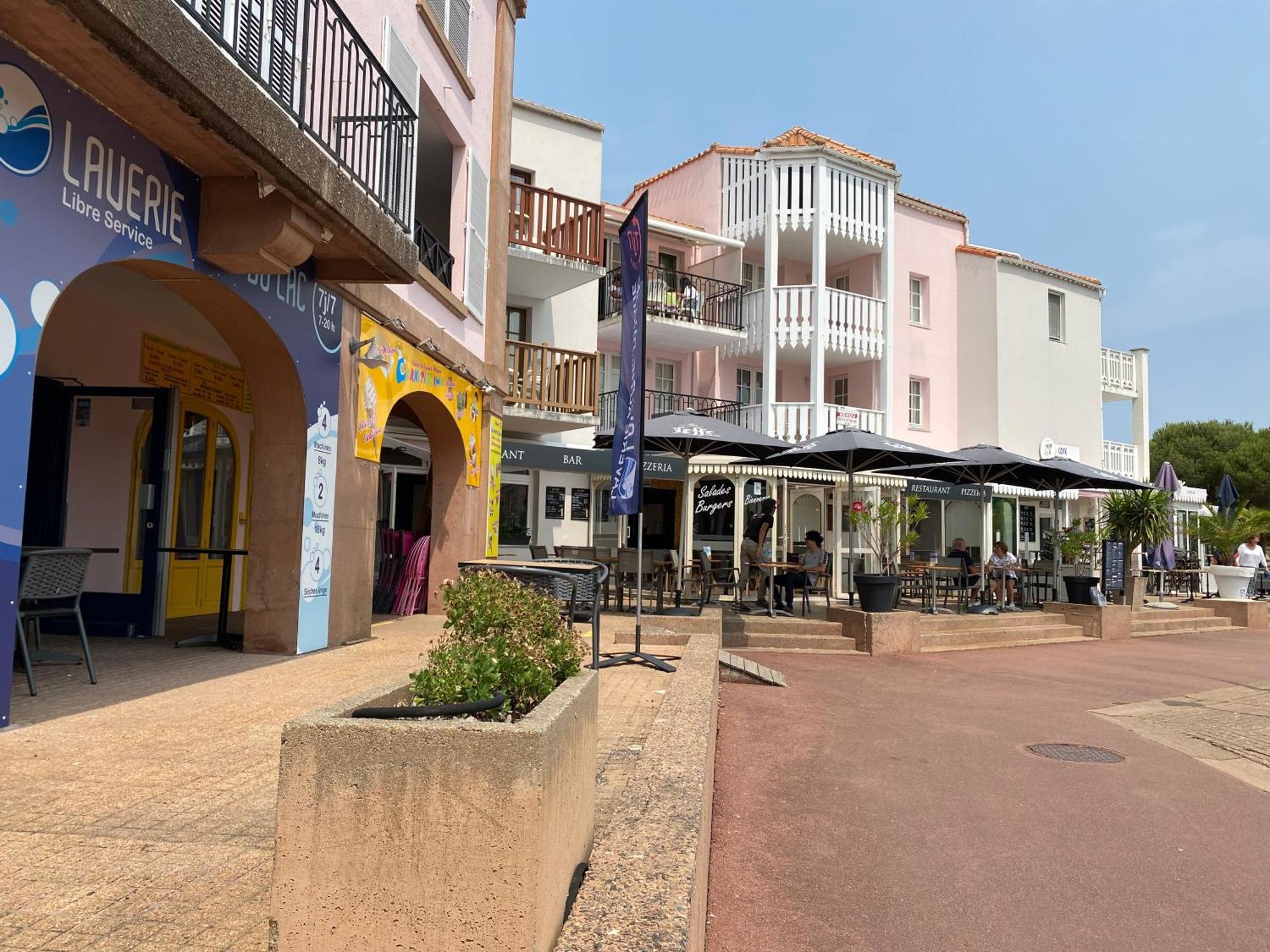 1 Situee Dans Un Magnifique Village Familiale Apartment Talmont-Saint-Hilaire
